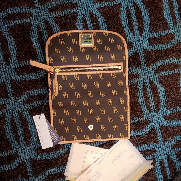 Dooney and Bourke Clutch - Picture 2 of 3